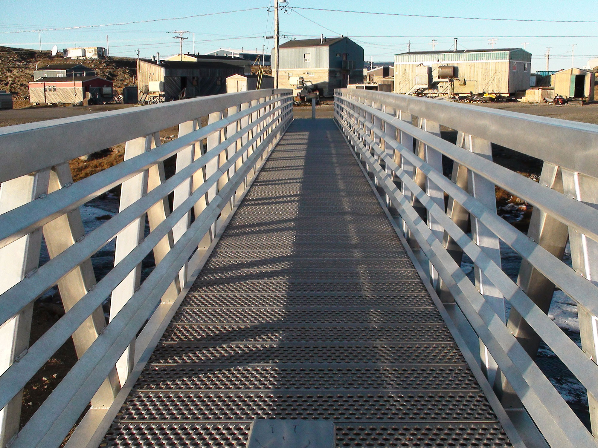 MAADI_aluminum_pedestrian_bridge_Kativik_government_Quaqtaq_3