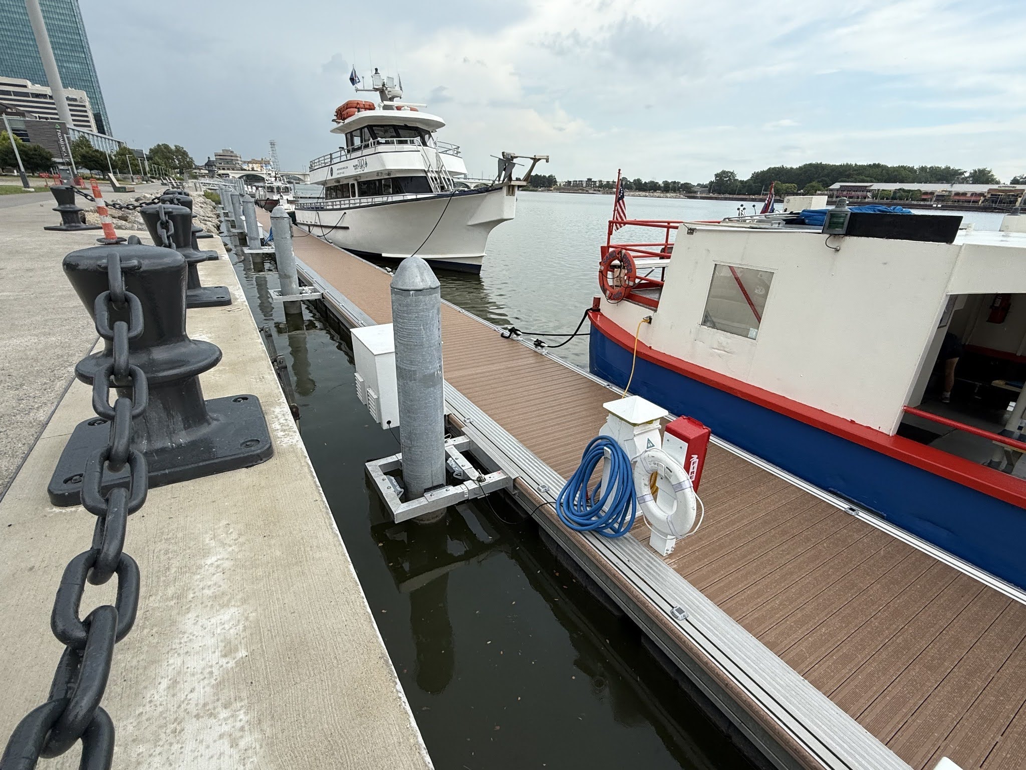 Custom aluminum ferry landing for The Sandpiper and Glass City Pearl in Toledo, Ohio