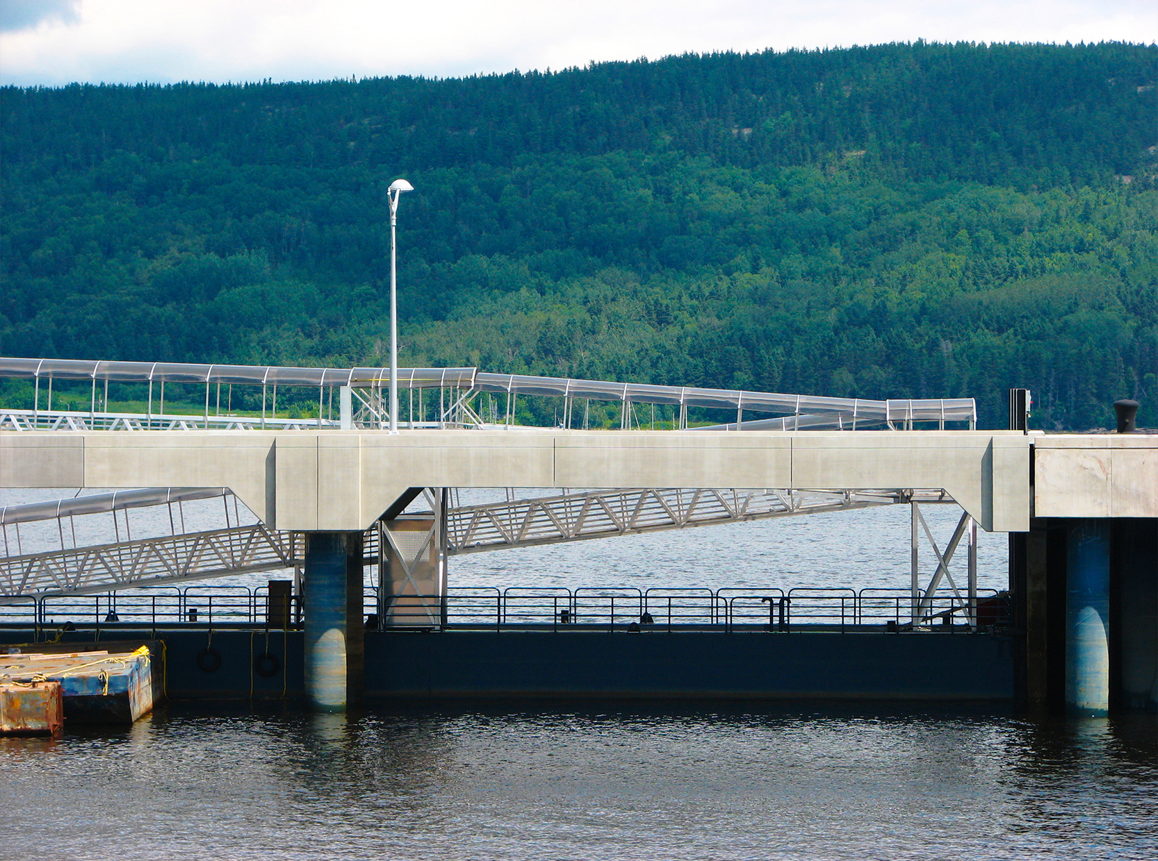 Turnkey aluminum ferry landing with canopy in Canada