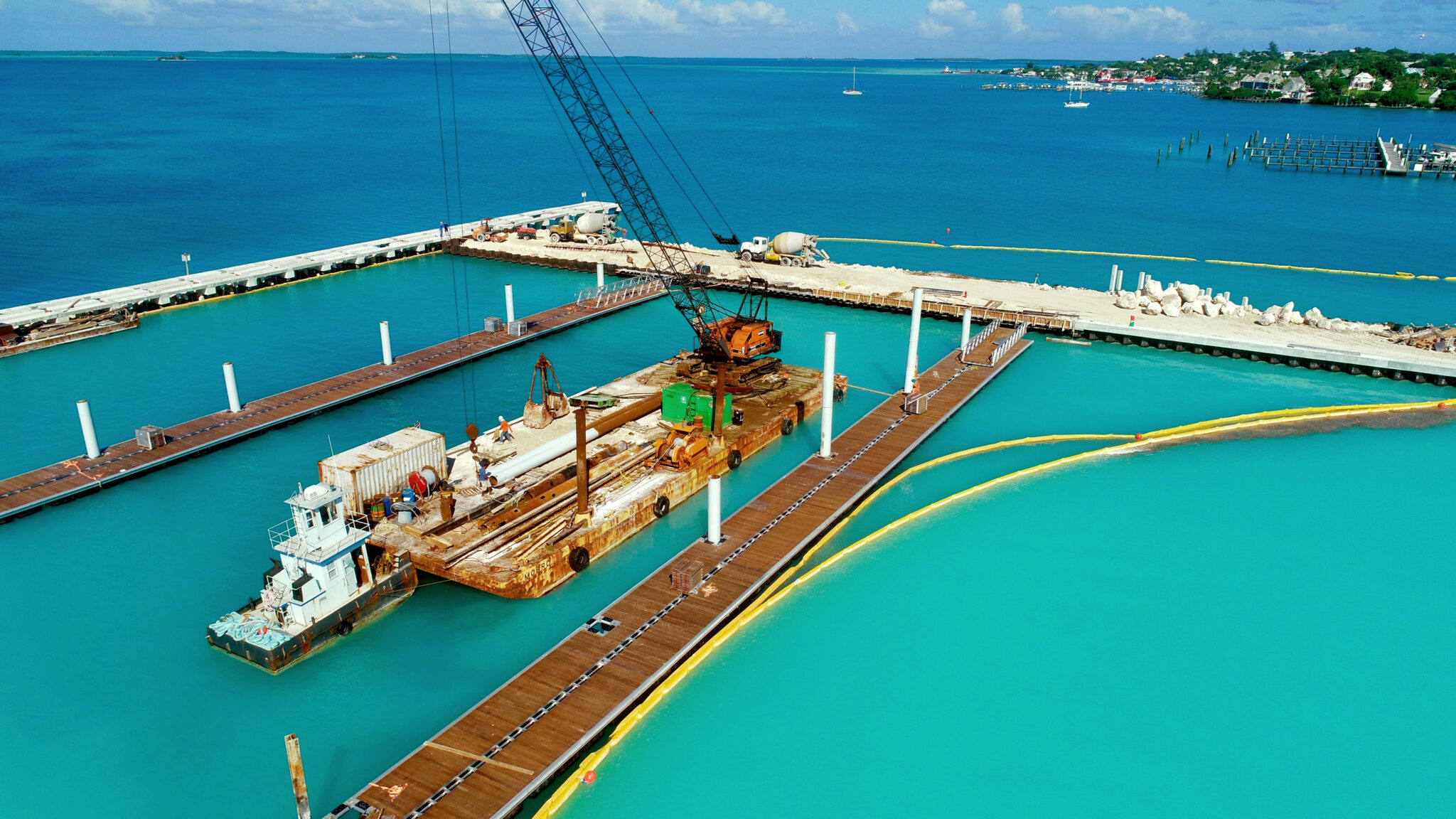 Hurricane-resistant marina construction, Bahamas