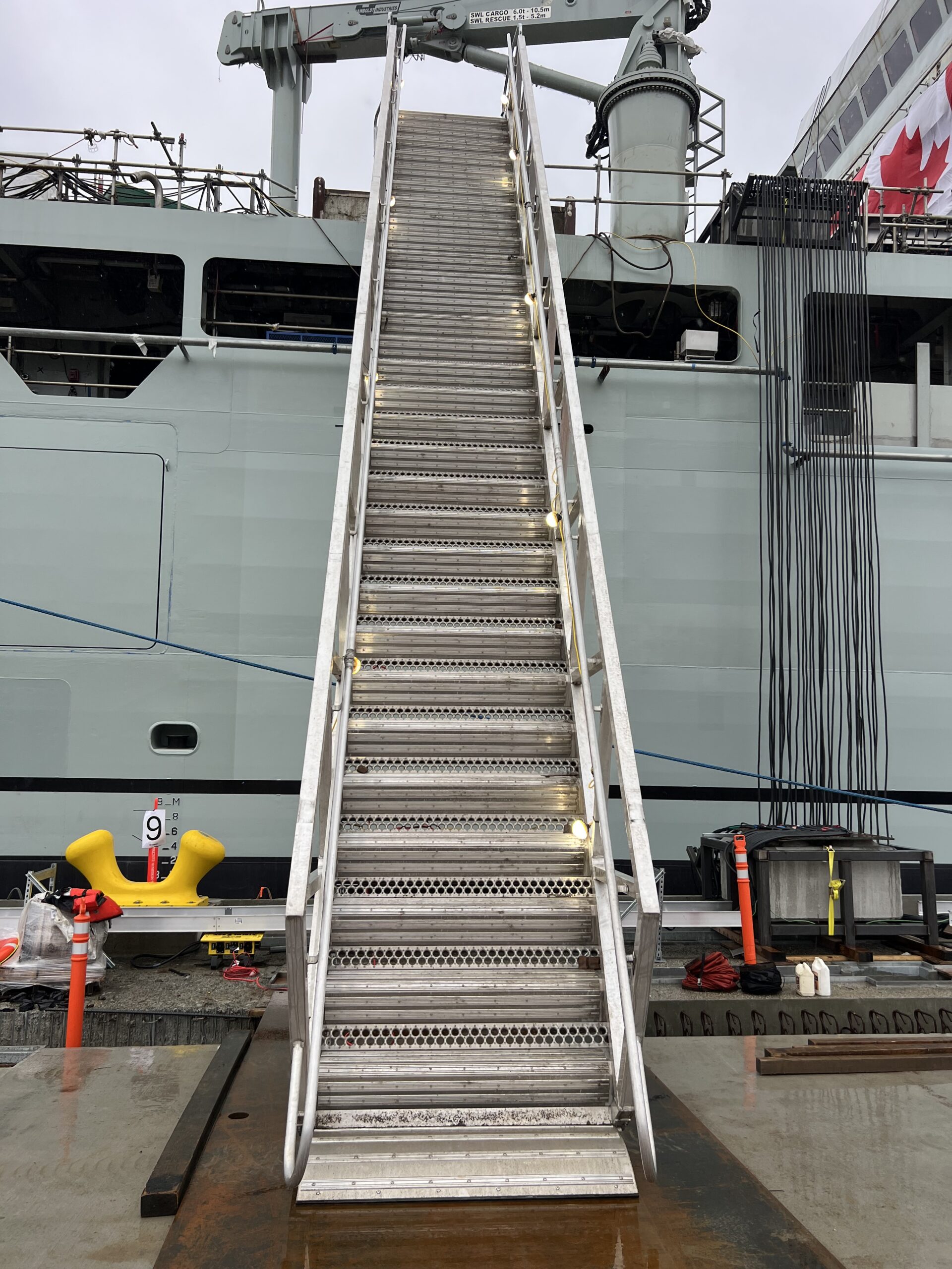 Aluminum shore gangway installed on port infrastructure
